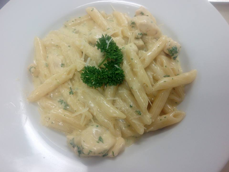 DIY Peme Alfredo with Chicken